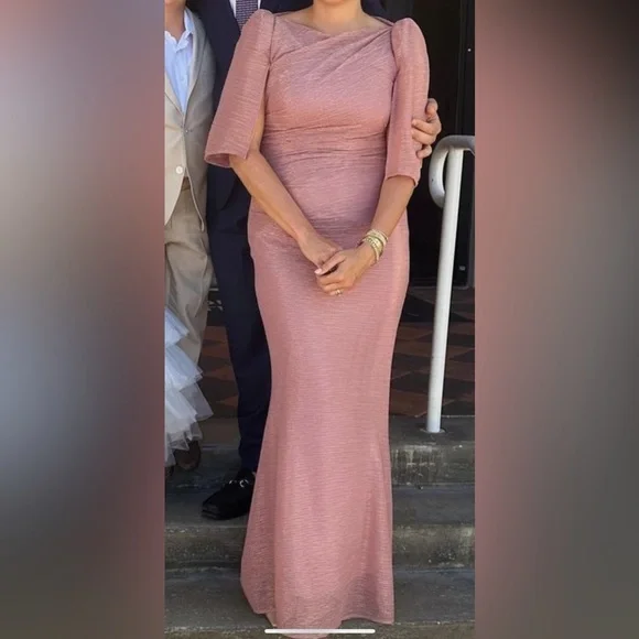 Talbot Runhoff shoulder pleaded gown - Picture 1 of 2